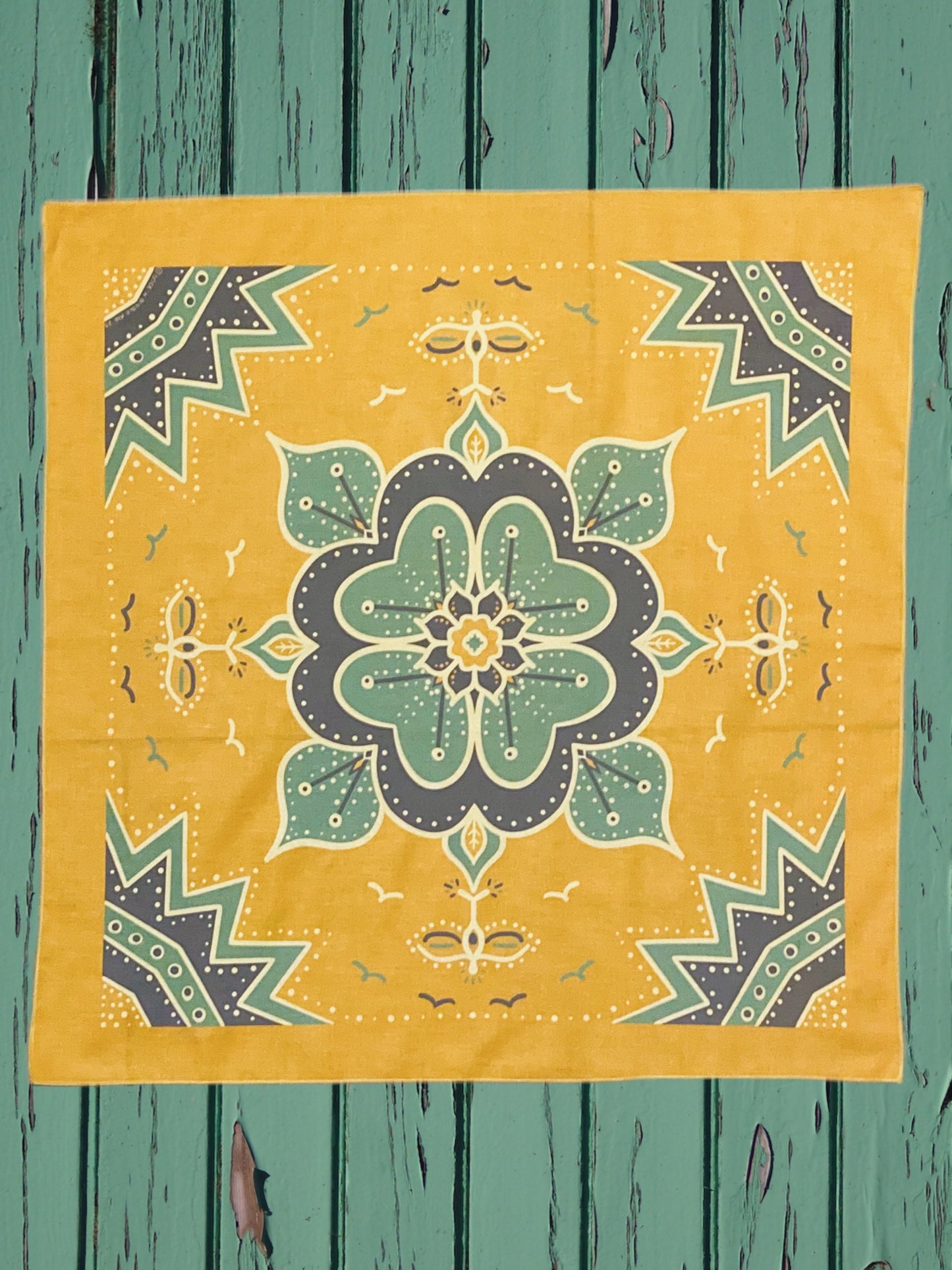 “Clover Burst” Bandana